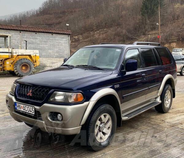 Mitsubishi - Pajero - 2.5