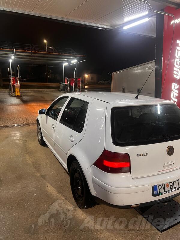 Volkswagen - Golf 4 - 1.9