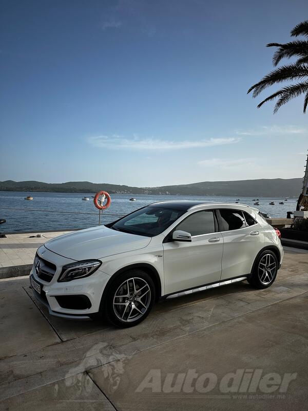 Mercedes Benz - GLA 45 AMG - 2.0