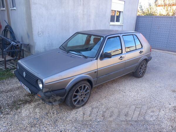 Volkswagen - Golf 2 - 1.6 b plin