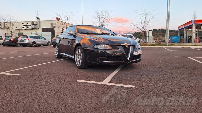 Alfa Romeo - GT - 1.9 JTDm