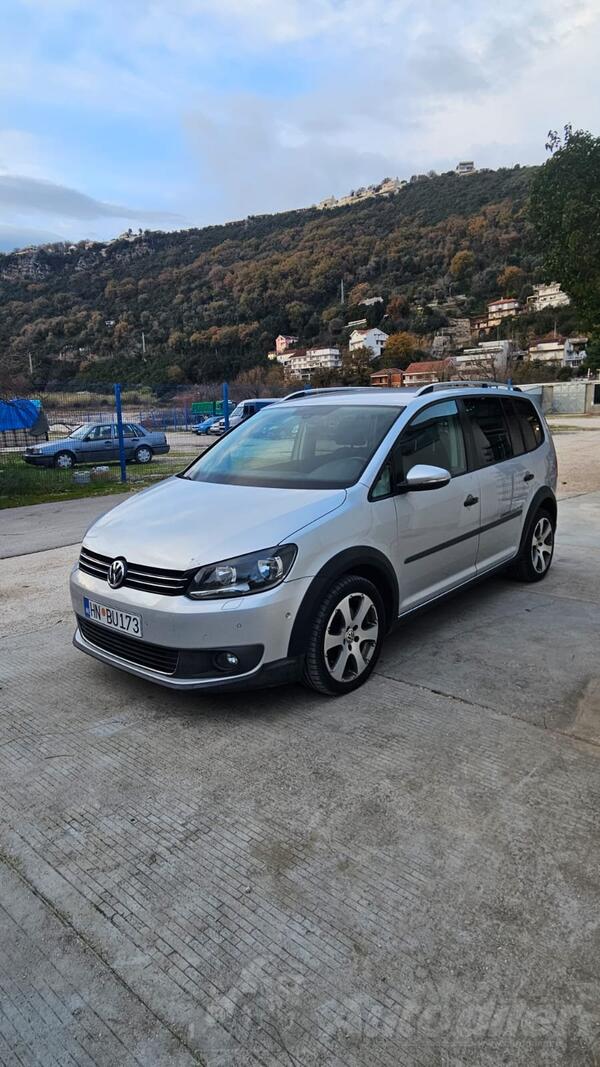 Volkswagen - Cross Touran - 2.0 TDI DSG