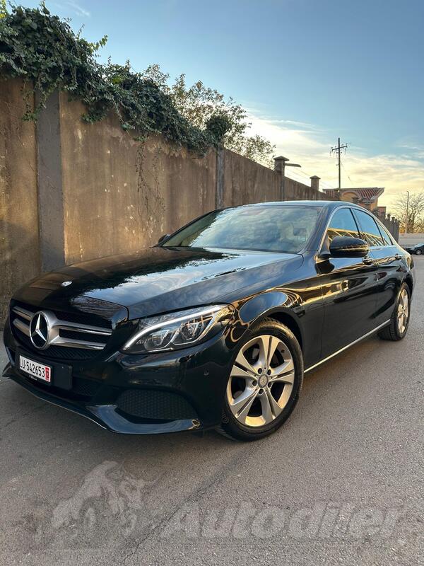 Mercedes Benz - C 220 - 220