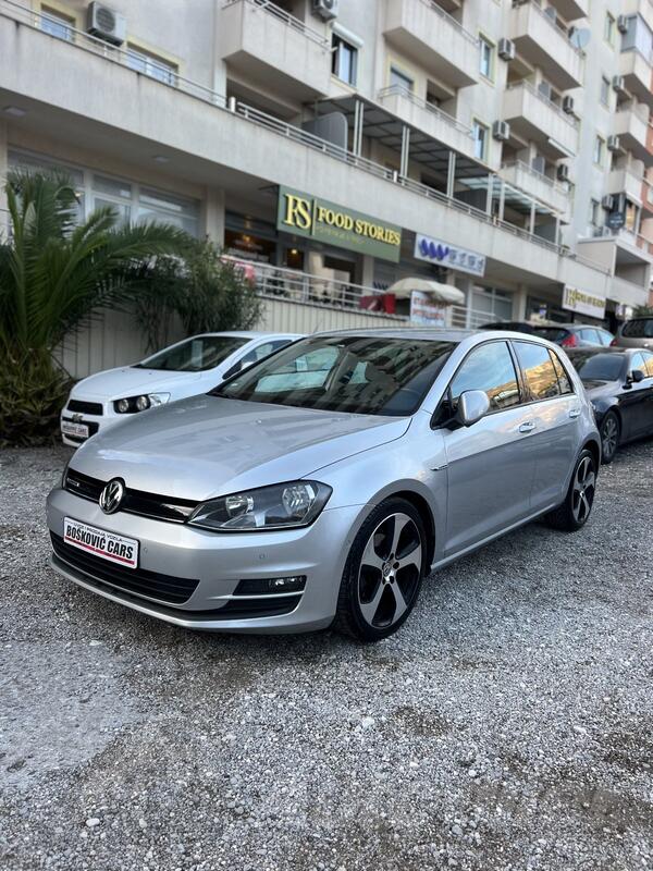 Volkswagen - Golf 7 - 1.6 AUTOMATIK