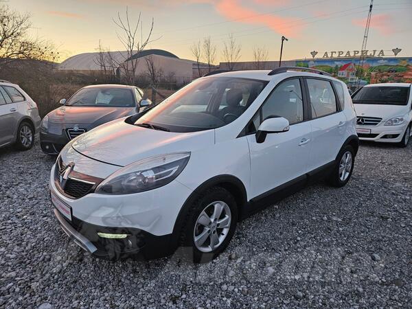 Renault - Scenic - 1.5 Dci