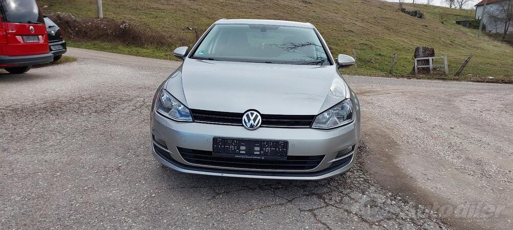 Volkswagen - Golf 7 - 1.6 tdi bluemotion