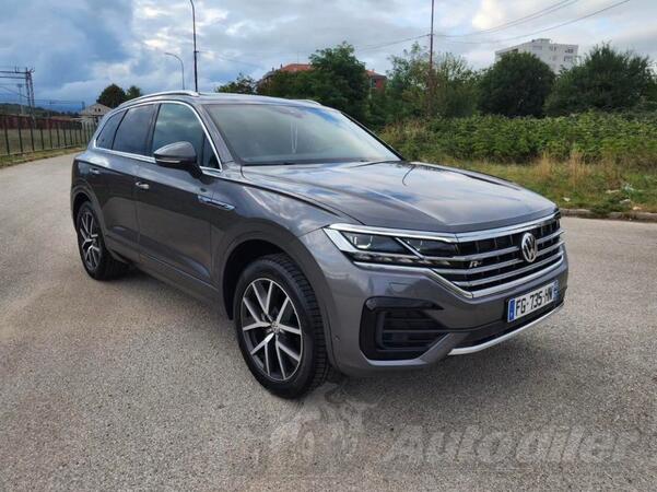 Volkswagen - Touareg - 3.0  R - line