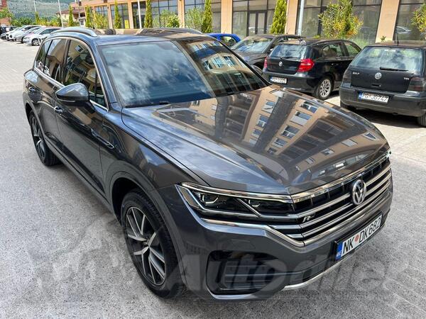 Volkswagen - Touareg - 3.0  R - line