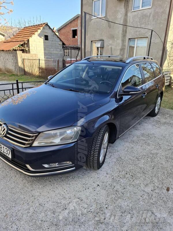 Volkswagen - Passat - 103