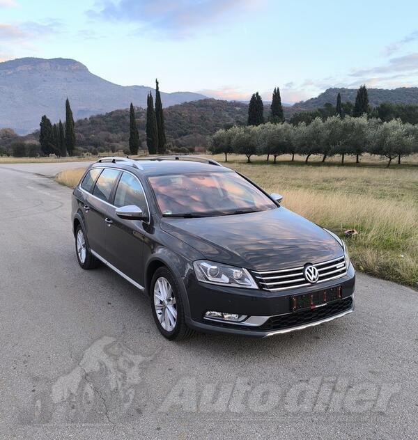 Volkswagen - Passat Alltrack - 2.0 tdi