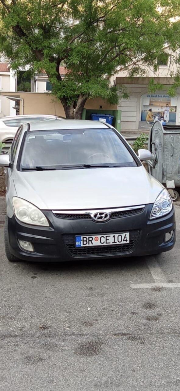 Hyundai - i30 - automat