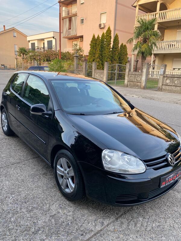 Volkswagen - Golf 5 - 1.9 TDI