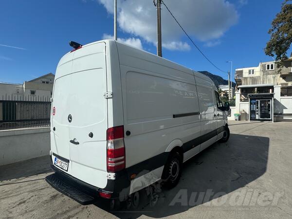 Mercedes Benz - Sprinter