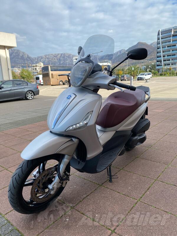 Piaggio - Beverly 350 s