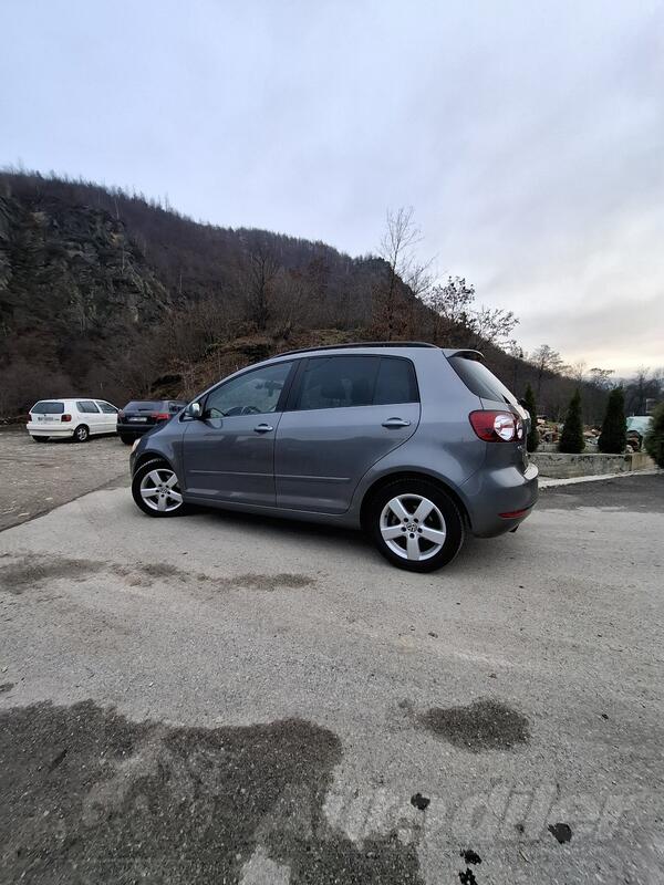 Volkswagen - Golf Plus - 1.6 TDI 77KW