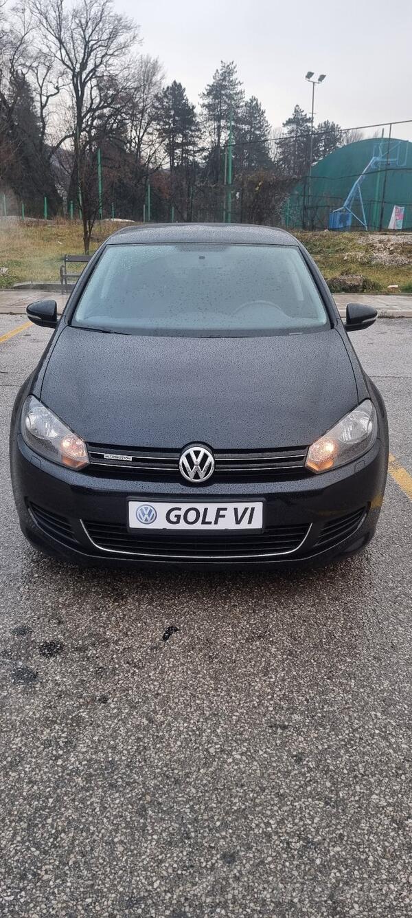 Volkswagen - Golf 6 - 1.6 . TDI.77 KW..BLUE MOTION