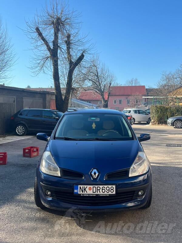 Renault - Clio - 1.5 DCI