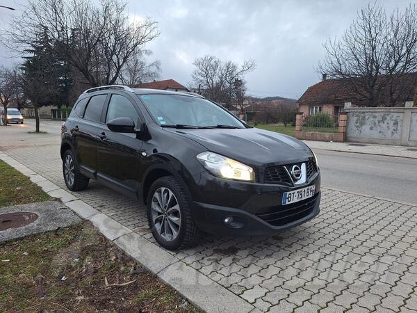 Nissan - Qashqai+2 - 2.0 b. 4x4