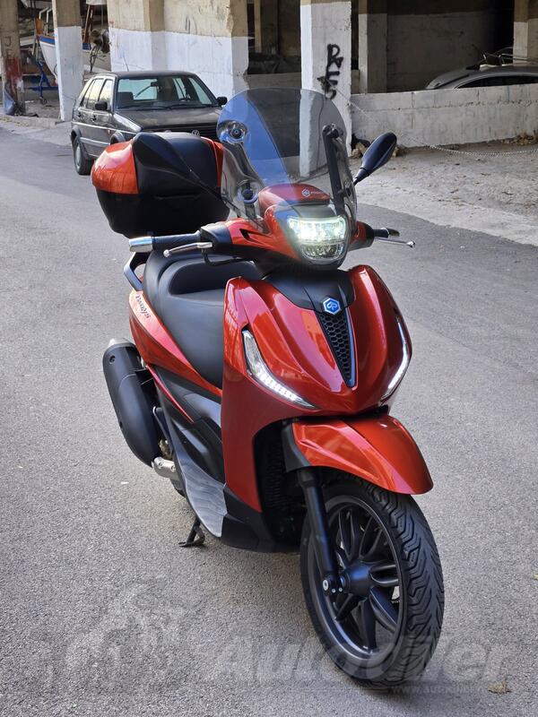 Piaggio - beverly 300s