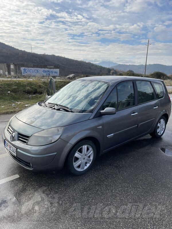 Renault - Grand Scenic