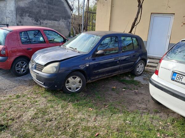 Renault - Clio - 1 5dci