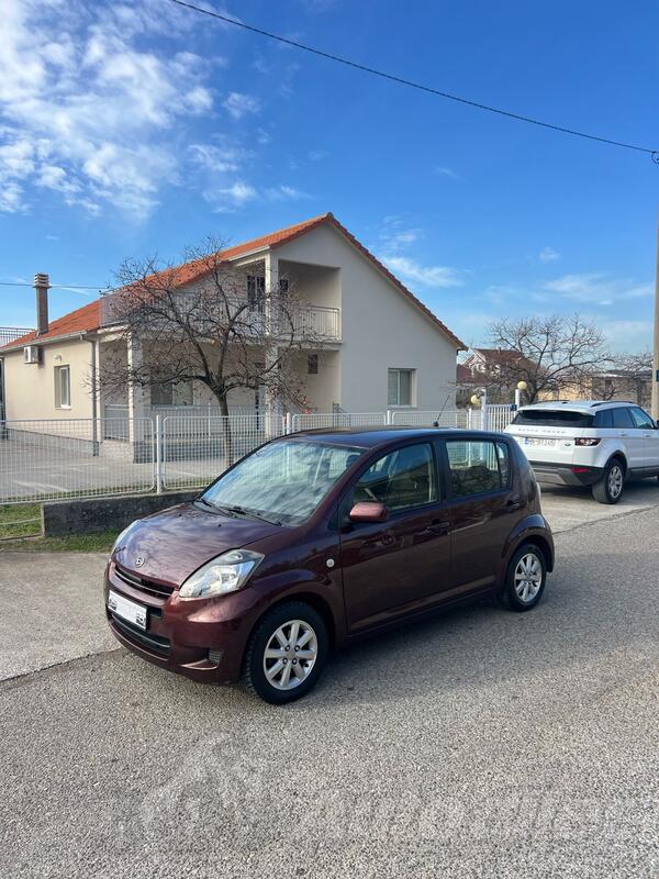 Daihatsu - Sirion - 1.5 AUTOMATIK