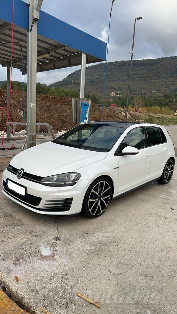 Volkswagen - Golf 7