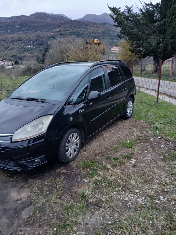 U djelovima Citroen - C4 Picasso 2.0 hdi