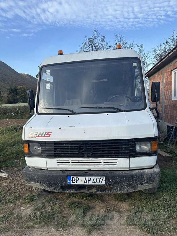 Mercedes Benz - vario 609