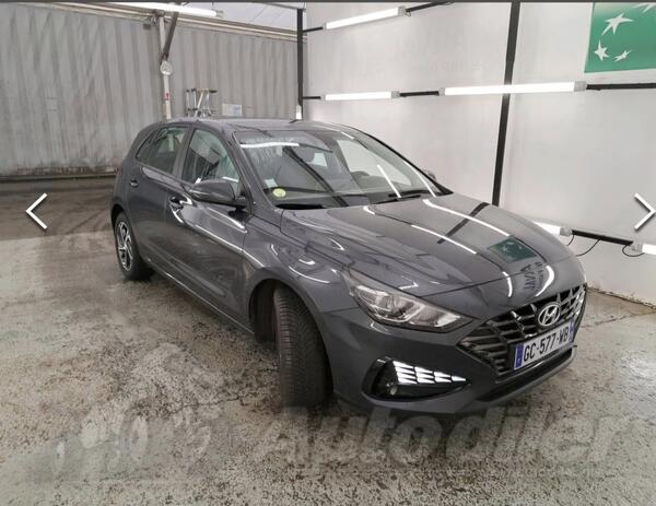 Hyundai - i30 - 1.6