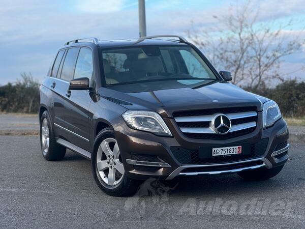 Mercedes Benz - GLK 220