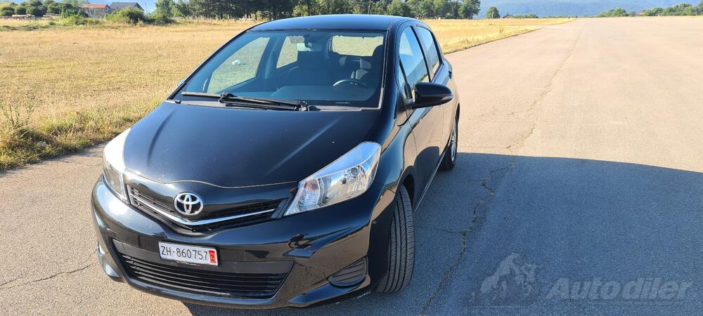 Toyota - Yaris - 1,3 Benzin