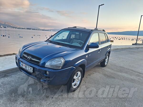 Hyundai - Tucson - 2.0 CRDI 4X4