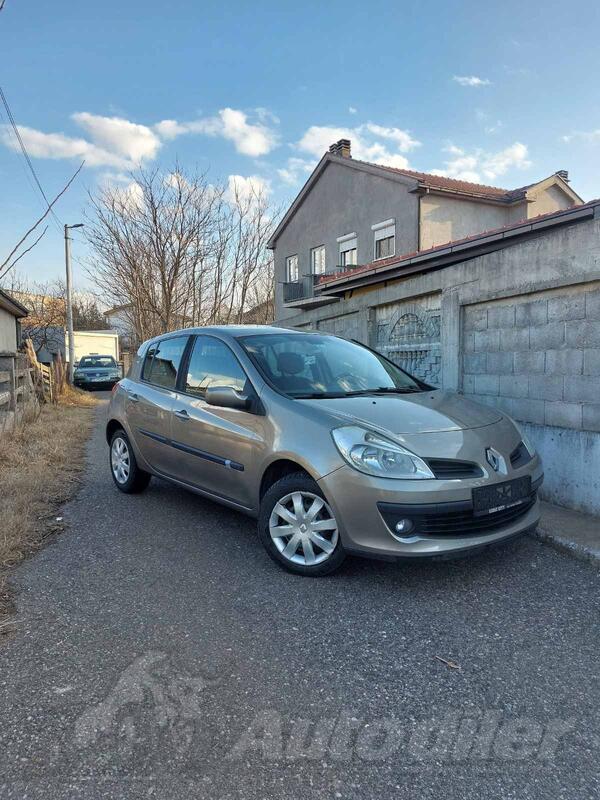 Renault - Clio - 1.5 cdi