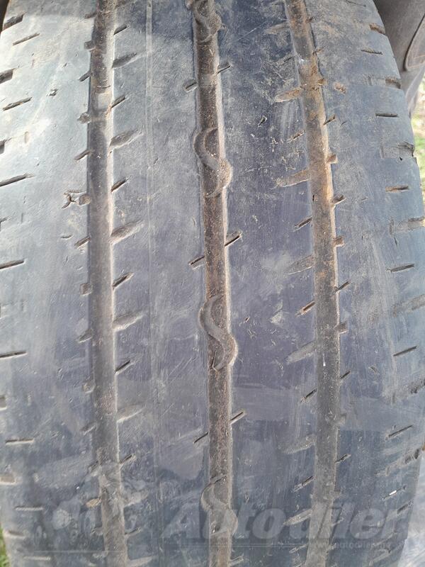 Semperit - 235 65 16C - Summer tire