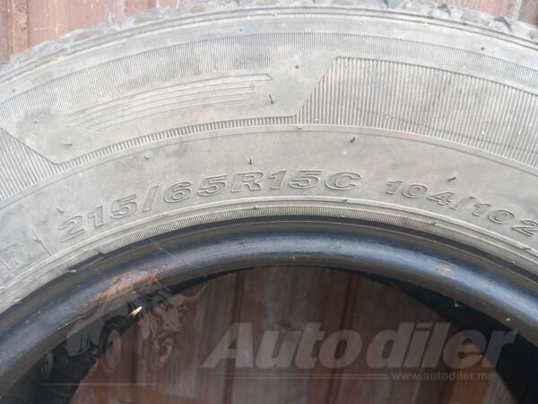 Uniroyal - 215/65 R 15 - All-season tire