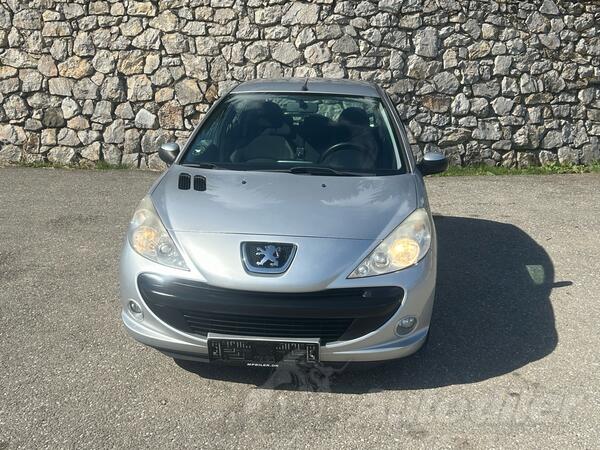 Peugeot - 206 plus - 1.4 HDI 68ks