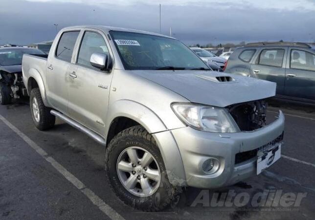 Toyota - Hilux 3.0 D4D in parts