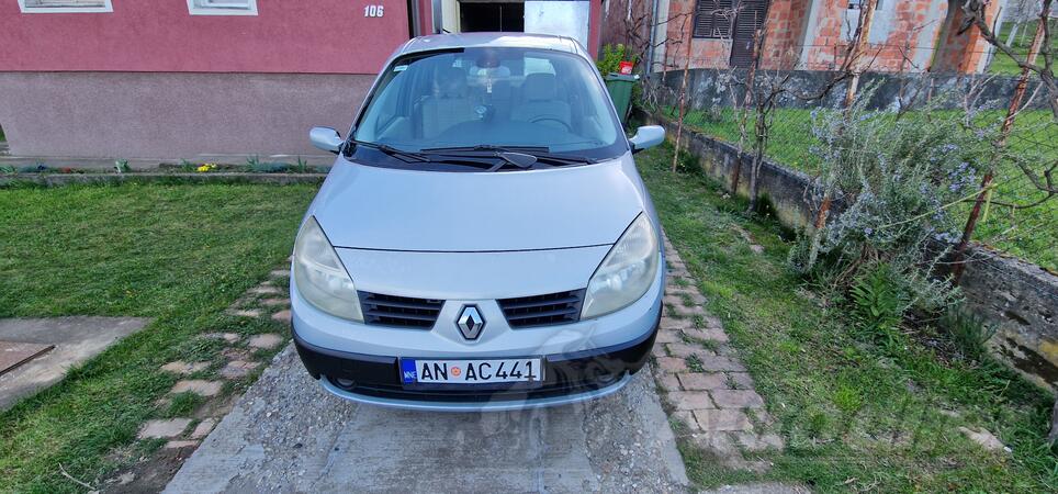 Renault - Scenic - 1.5 dCI