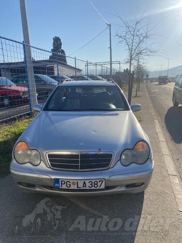 Mercedes Benz - 220 - 2.2