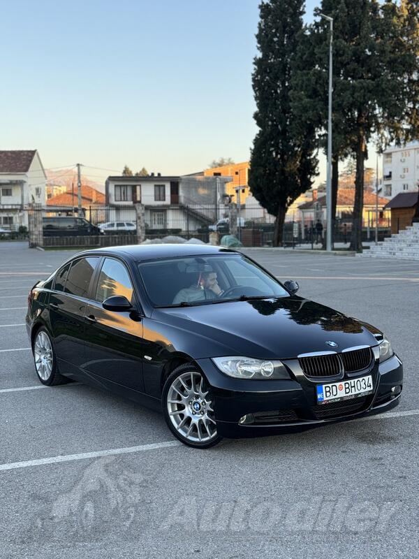 BMW - 320 - 2.0D