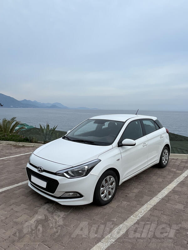 Hyundai - i20 - Automatic