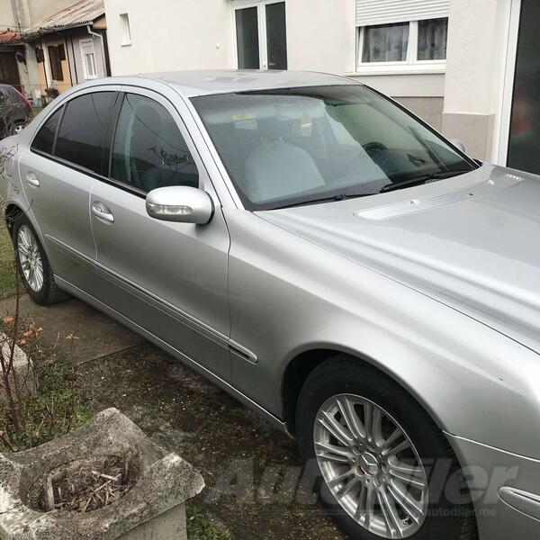 Mercedes Benz - E 220 - 2.2cdi