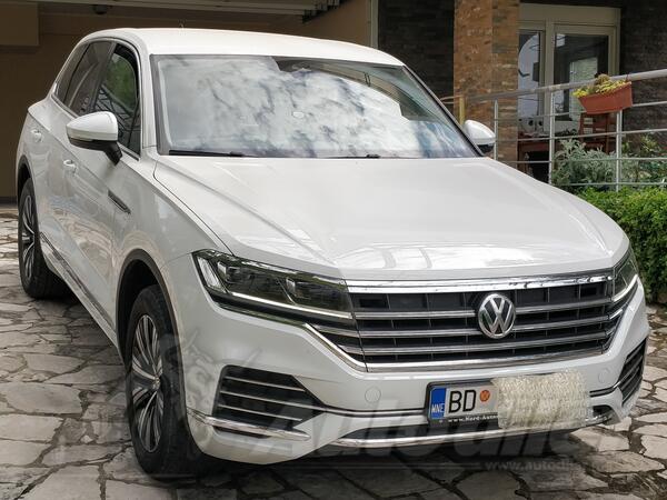 Volkswagen - Touareg