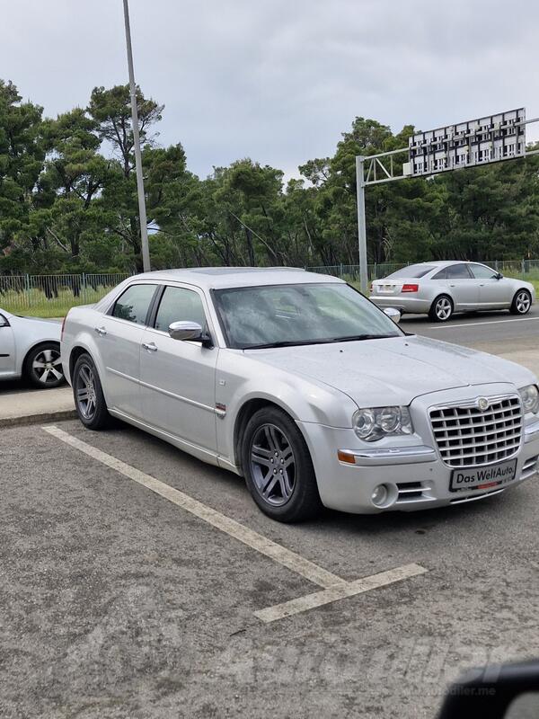 Chrysler - 300C - 5.7 hemi