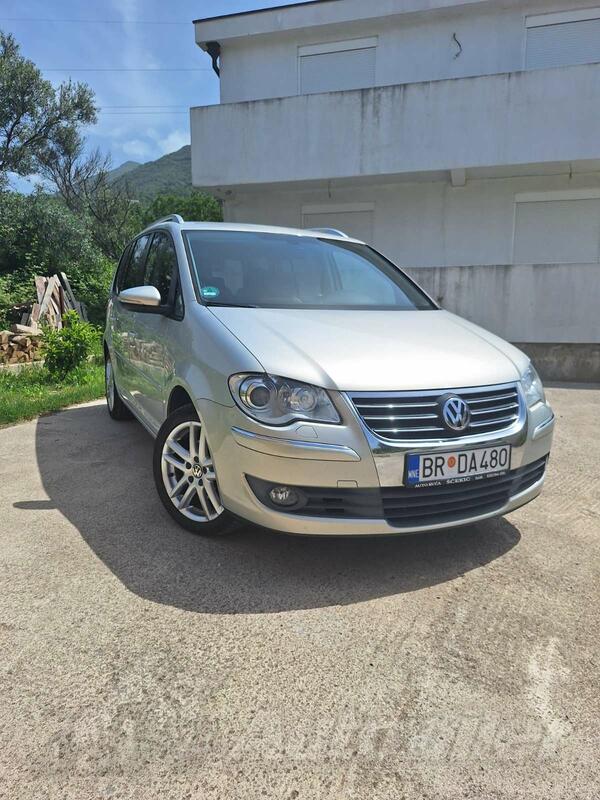 Volkswagen - Touran - 2.0 TDI BMM DSG