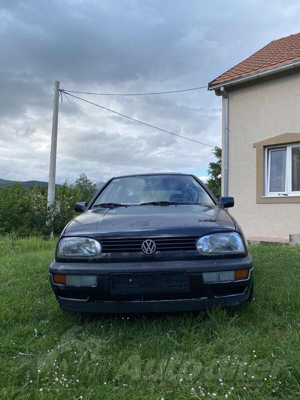 Volkswagen - Golf 3 - 1.4