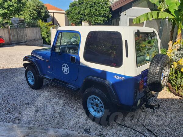 Jeep - Wrangler