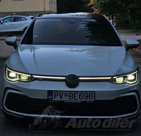 Volkswagen - Golf 8 - 2.0 tdi