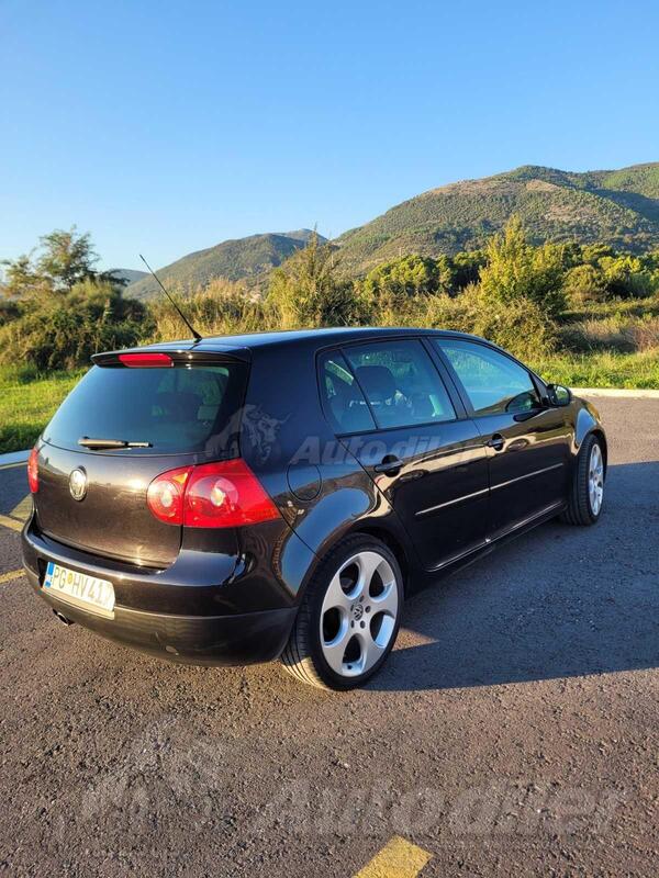 Volkswagen - Golf 5 - 2.0 tdi